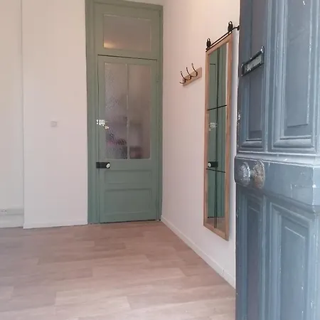 Maison De *